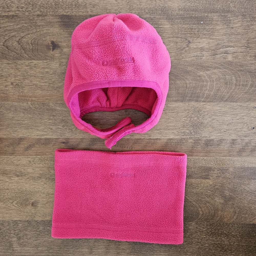5/$25 OshKosh B'gosh Fuchsia Pink Fleece Hat and Neck Warmer Set
